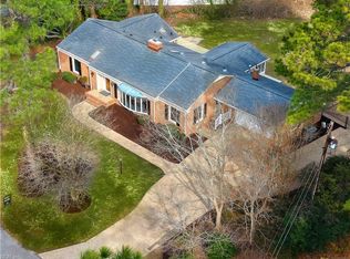 216 Robanna Dr, Seaford, VA 23696