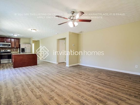 5th image of 1005 Brighton Cove Trl