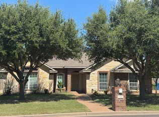436 W Wall St, Hewitt, TX 76643
