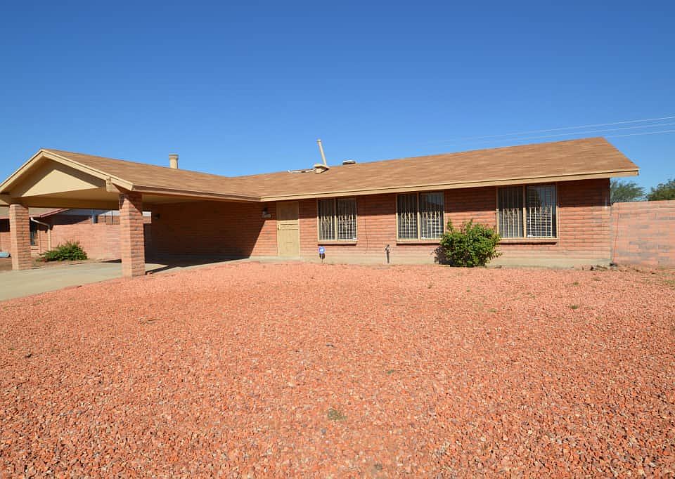 1st image of 5231 S Livingstone Dr