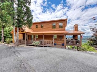 628 Madison Ln, Brasstown, NC 28902