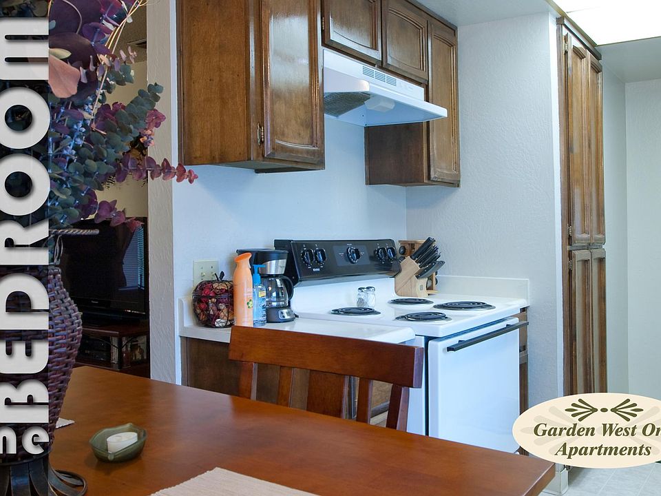 2nd image of 1425 Stabler Ln APT 10