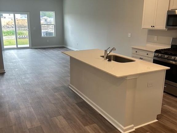 4th image of 211 River Birch Ln