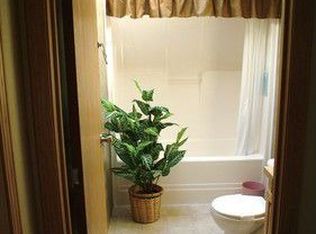 2 Hilltop Ave, Akron, PA 17501