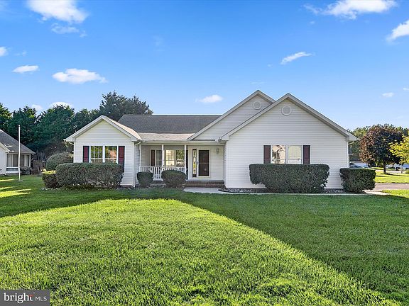 2nd image of 113 Ocean Farm Dr