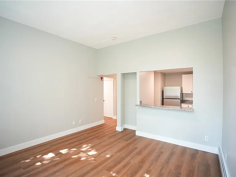 366 Main St #105 — Photo 4