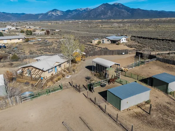224 Lower Las Colonias Rd, El Prado, NM 87529