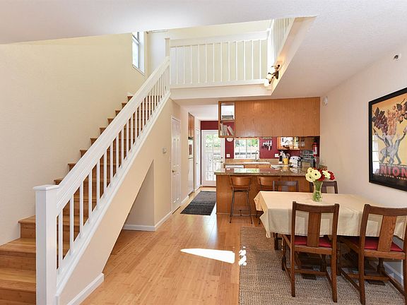 2nd image of 2887 La Homa Ct