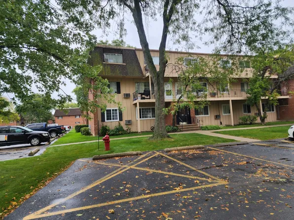 2510 Algonquin Rd APT 15, Rolling Meadows, IL 60008