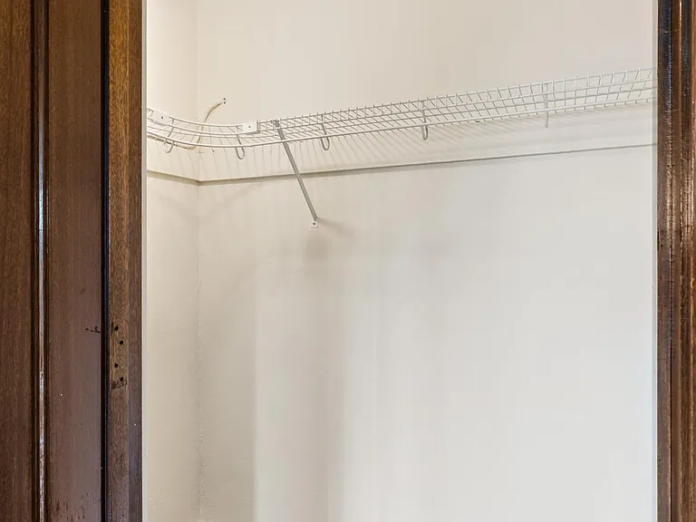 900 Queen Anne Apartments — Photo 14