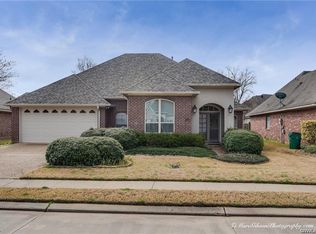 112 Devereaux Dr, Bossier City, LA 71111