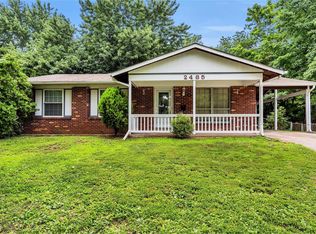 2485 Stoney End Ct, Florissant, MO