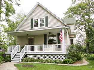 2831 Flossmoor Rd, Flossmoor, IL 60422