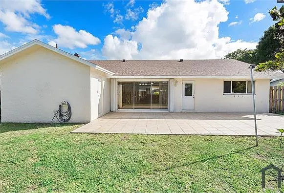 4245 NW 114th Ave — Photo 11