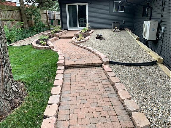 5th image of 2253 Hilldale Dr