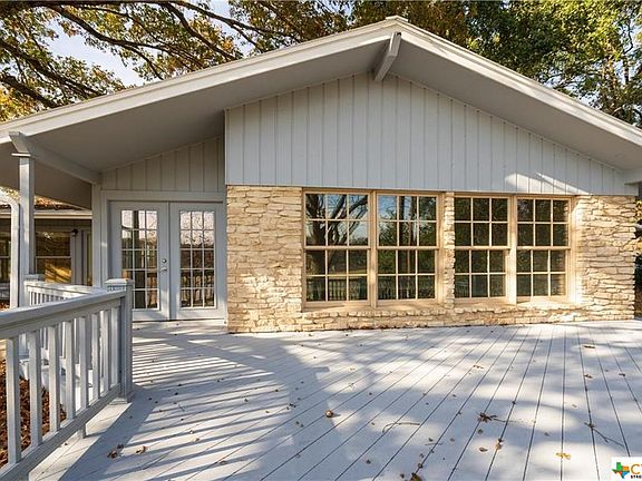 5th image of 1013 Mill Creek Dr