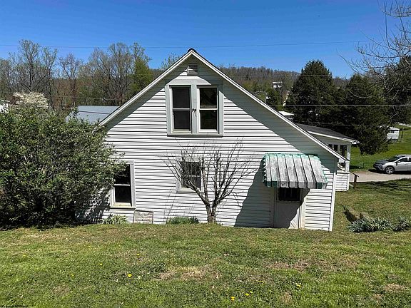2nd image of 605 Sheridan St