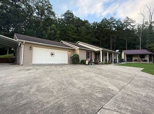 2004 Haven Oak Ct, New Haven, KY 40051