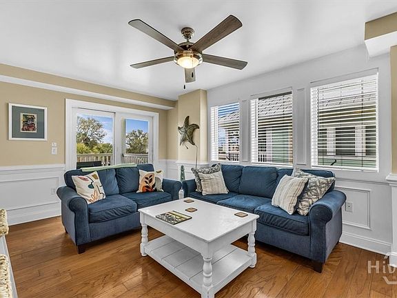 5th image of 1415 Butler Avenue #11