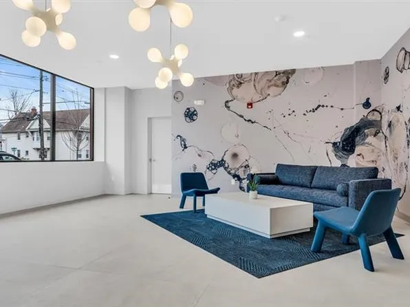 345 Avenue A image 10 of 20