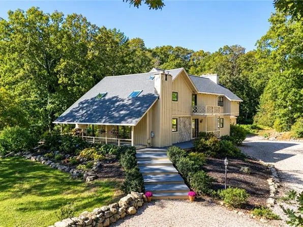 334 Ministerial Rd, South Kingstown, RI 02879