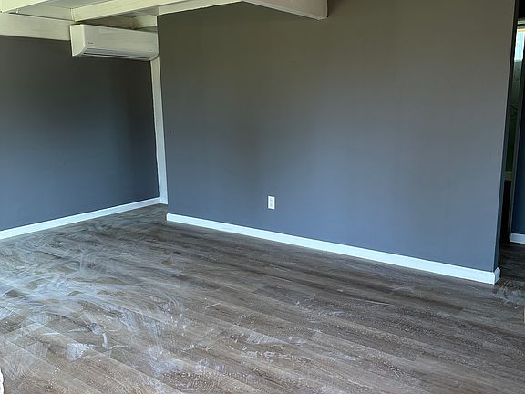5th image of 1211 E Central Ave