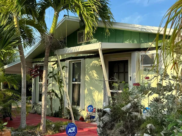350 E Sandy Cir, Big Pine Key, FL 33043