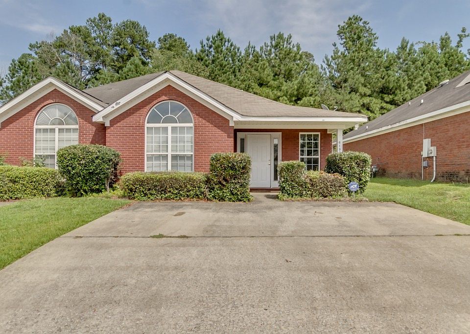 1st image of 6131 Covington Villas Dr