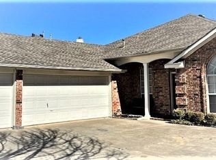 2708 Cantura Dr, Mesquite, TX 75181