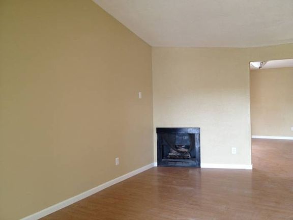 Living Room w/Fireplace