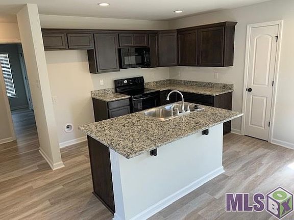3rd image of 23155 Cinder Dr