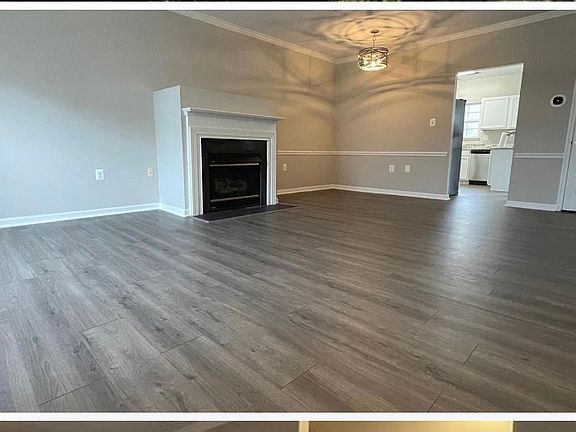 Family Room/Dining Room with Gas Fireplace