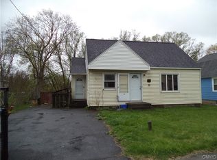 223 Garden City Dr, Syracuse, NY 13211