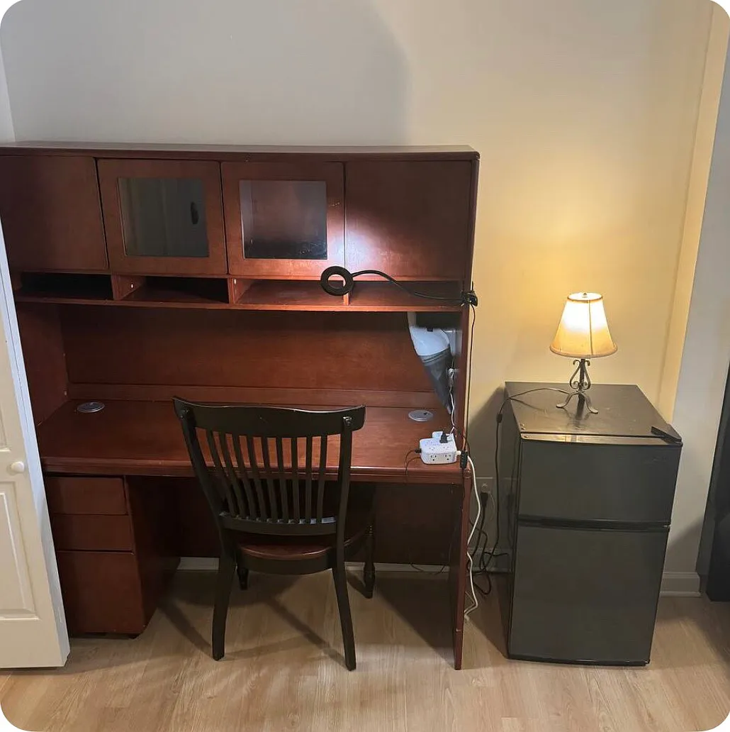 3 bed, 1275 sqft, $1,350 — Photo 1