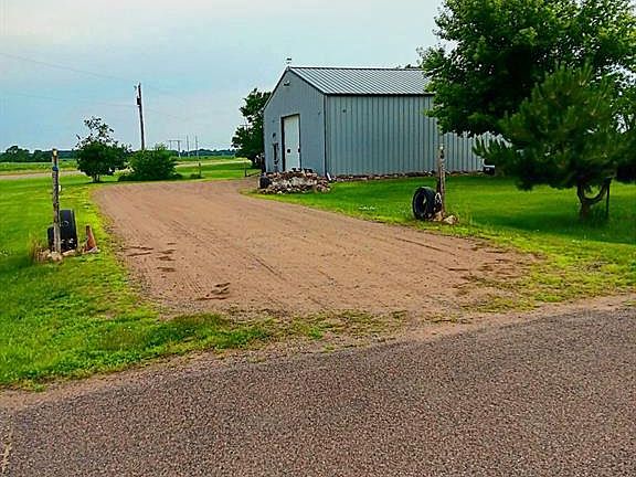 5th image of E8299 470th Avenue