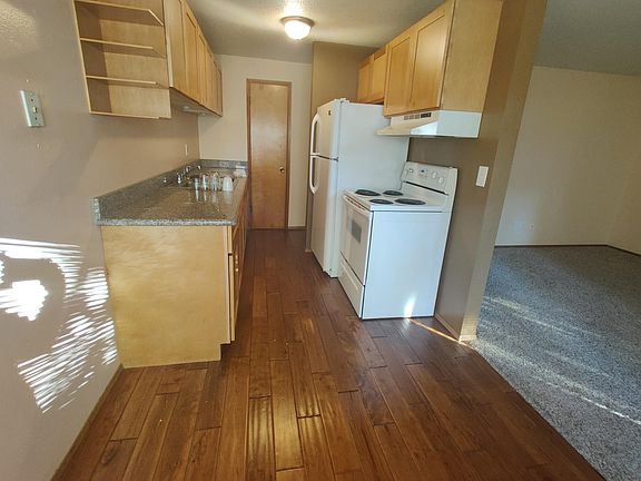4th image of 818 N L St #1