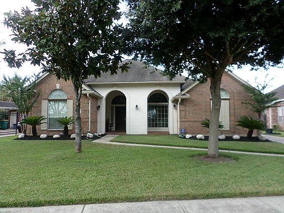 5th image of 3427 Glastonbury Dr