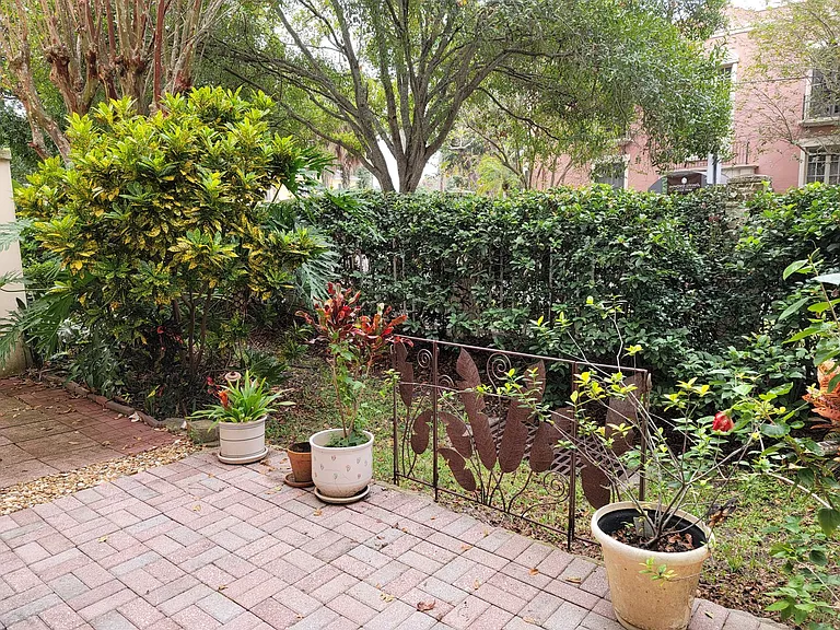 2314 S Clewis Ct #104 — Photo 8