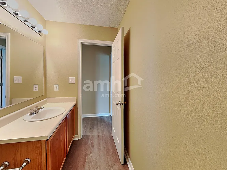 10261 Sunvista Ct — Photo 18