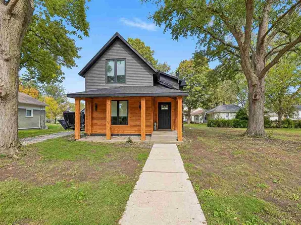 316 E Van Buren St, Washington, IA 52353