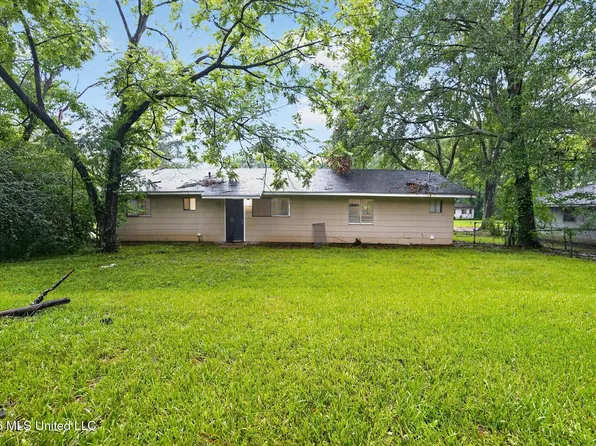 1089 Branch St, Jackson, MS 39212