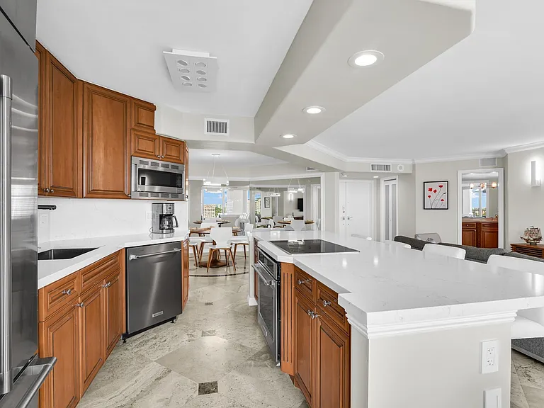 500 S Ocean Blvd #1009 — Photo 9