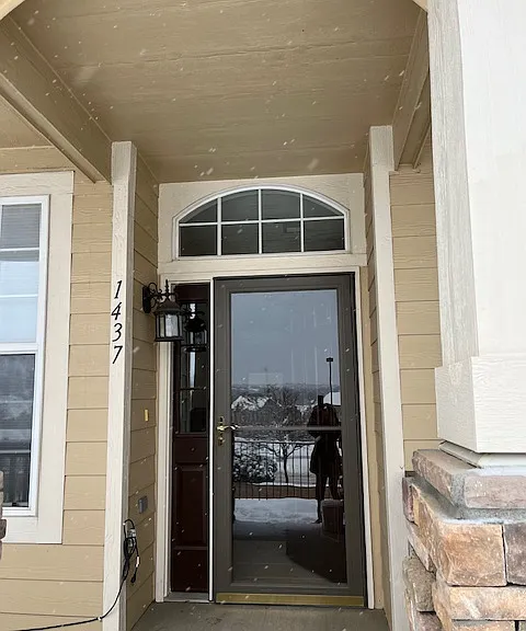 1437 Turnberry Dr — Photo 1