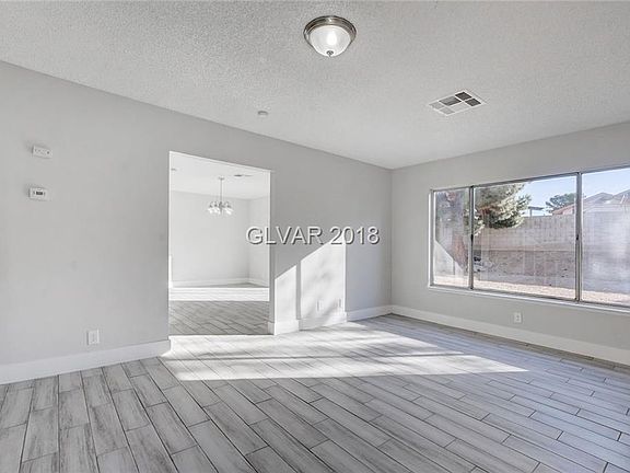 3rd image of 1628 S Christy Ln