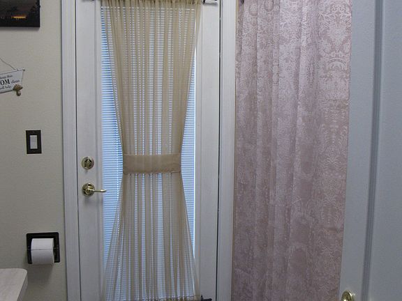 2nd Bathroom