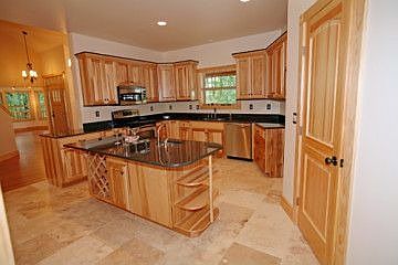2nd image of 9434 NE Country Woods Ln