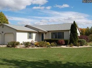 1050 Fairfield School Rd, Columbiana, OH 44408