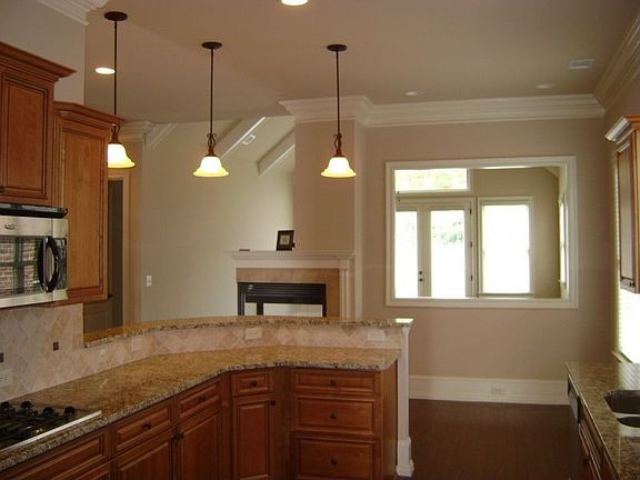 Gourmet Kitchen Overlooking Family Rm