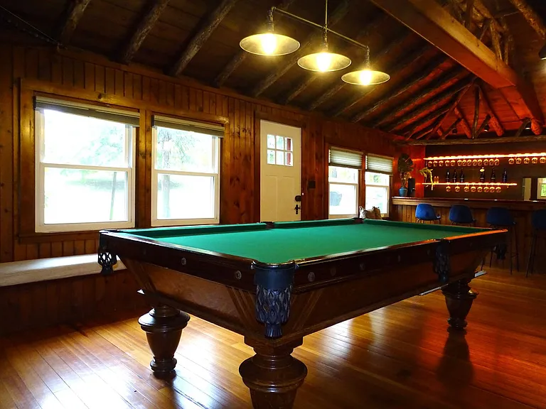 Building's Lounge