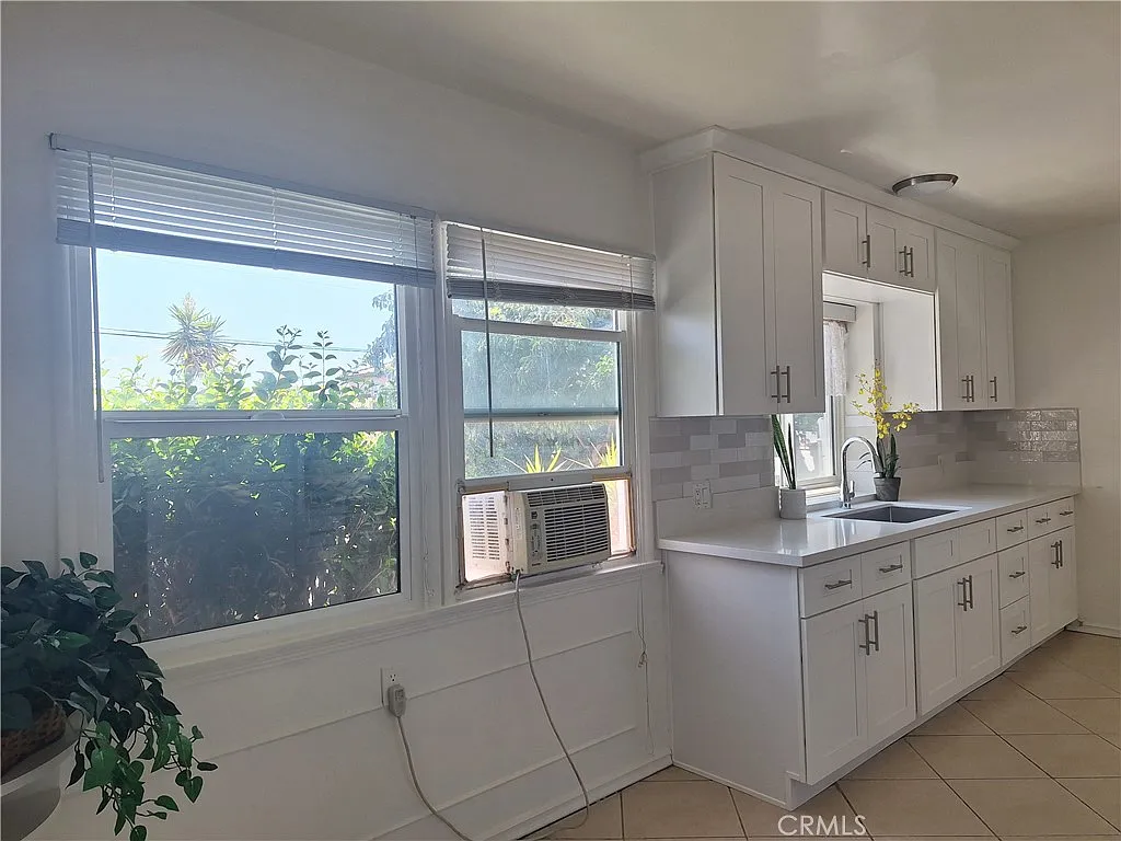 2 bed, 1141 sqft, $2,995 — Photo 1